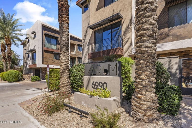 6990 6th St #1022, Scottsdale, AZ 85251