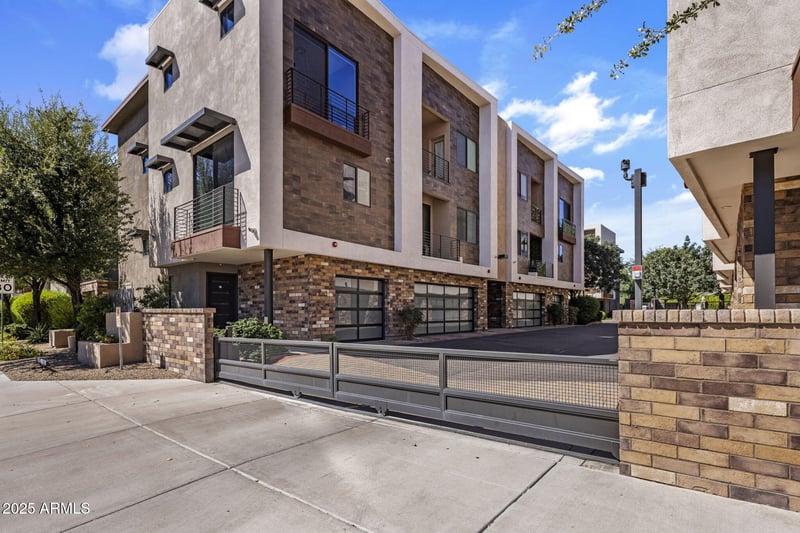 6990 6th St #1022, Scottsdale, AZ 85251