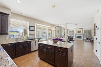 6993 Aurora Dr, Glendale, AZ 85308