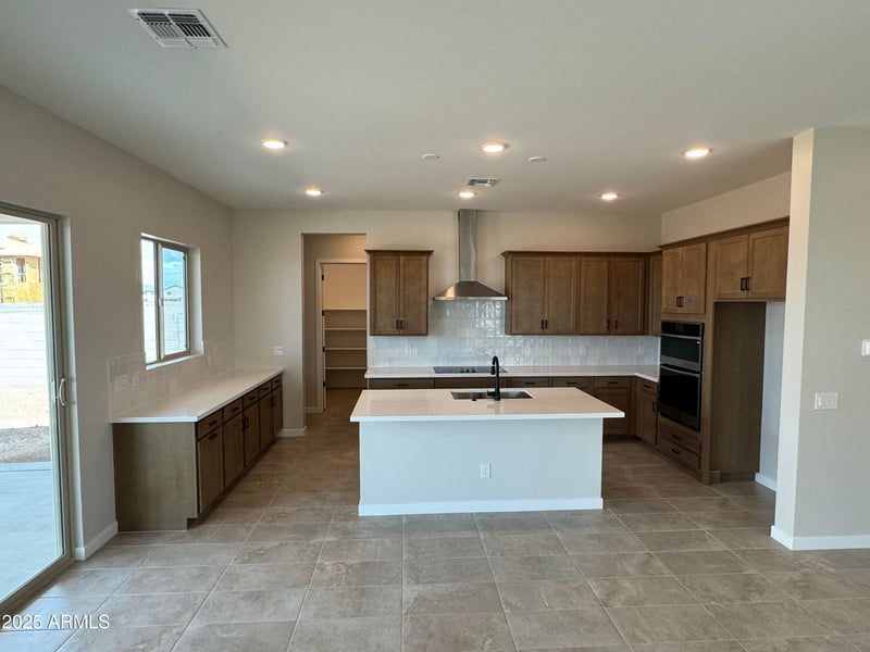 6996 Hayride Ln, San Tan Valley, AZ 85143