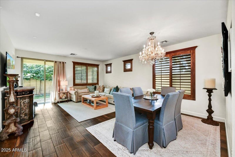 7 Laurie Ln, Phoenix, AZ 85020