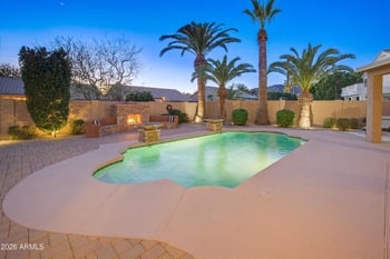 7 Silverwood Dr, Phoenix, AZ 85045