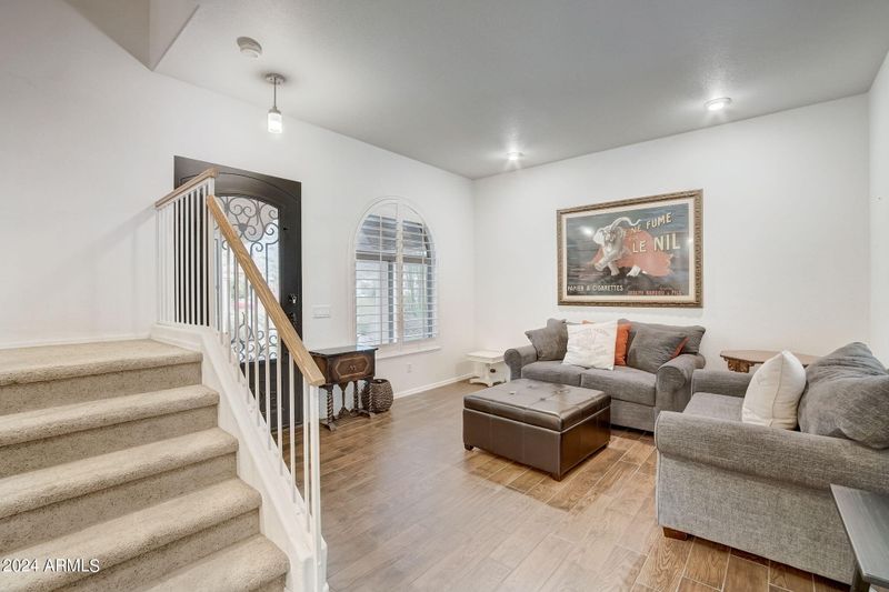 7 W Cheryl Dr, Phoenix, AZ 85021