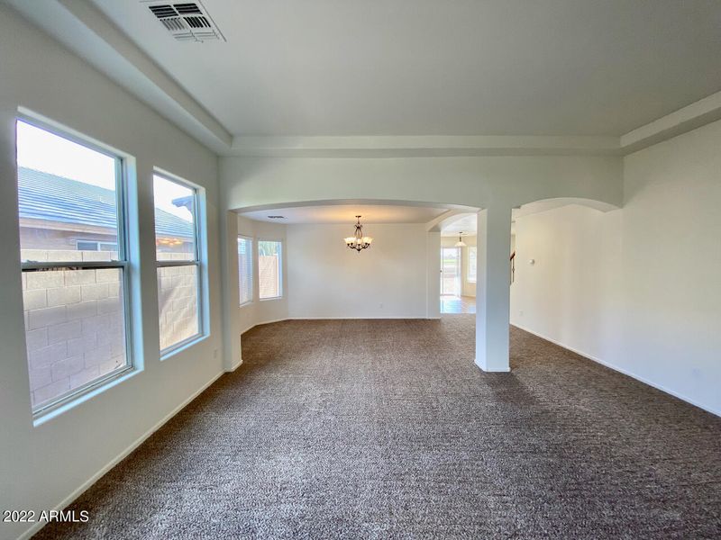 70 N 169th Dr, Goodyear, AZ 85338
