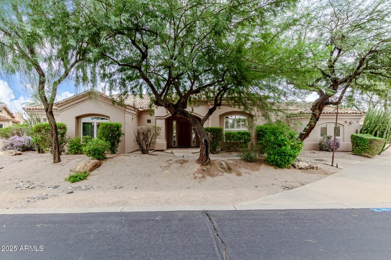 700 Dobson Rd #11, Chandler, AZ 85224