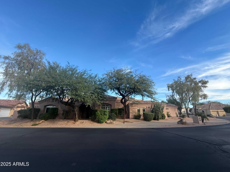 700 Dobson Rd #11, Chandler, AZ 85224