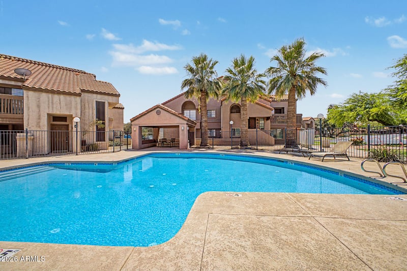 700 E Mesquite Cir #M129, Tempe, AZ 85288