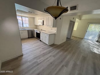 700 Mesquite Cir #M229, Tempe, AZ 85288