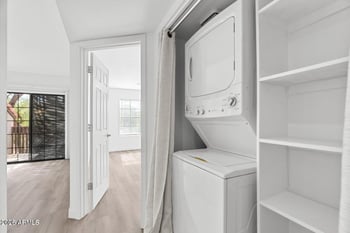 700 Mesquite Cir #M229, Tempe, AZ 85288