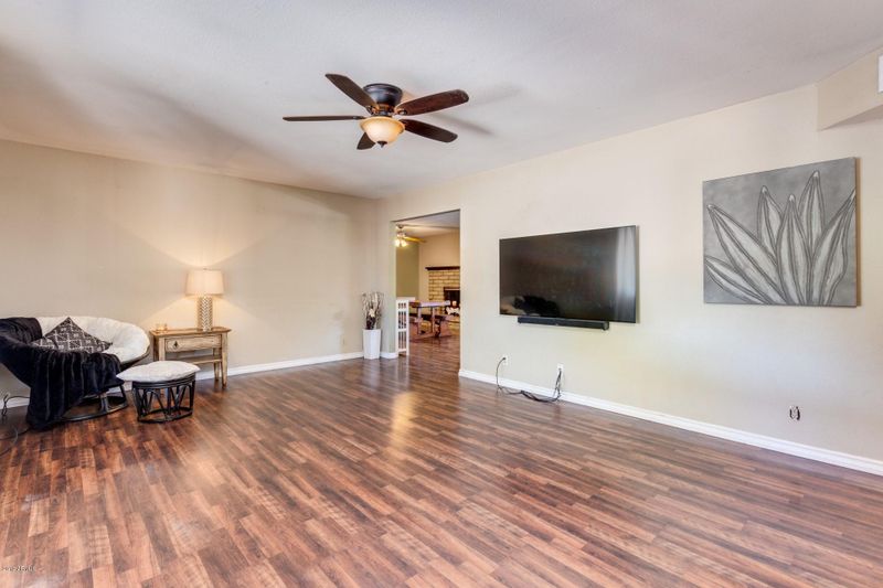 700 N Apache Dr, Chandler, AZ 85224