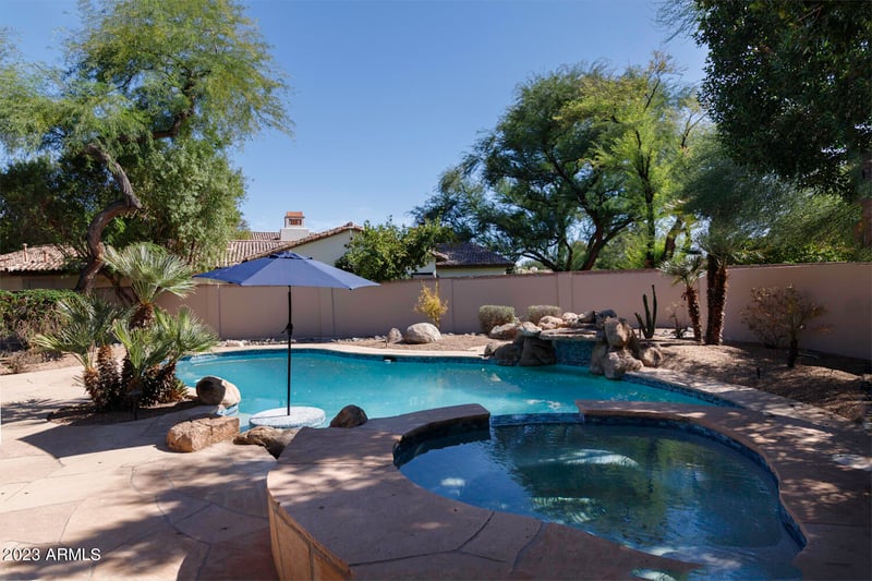 700 N Dobson Rd #25, Chandler, AZ 85224