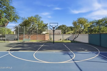 700 Dobson Rd #33, Chandler, AZ 85224