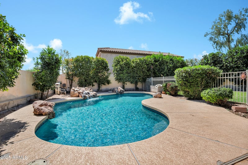 700 Nevada Way, Gilbert, AZ 85233