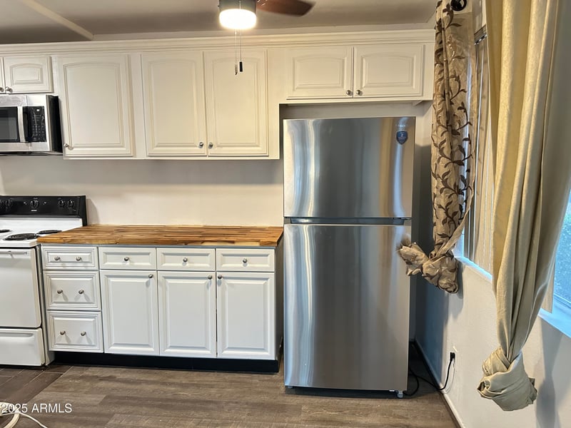 700 University Dr #122, Tempe, AZ 85281
