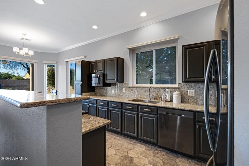 700 Cherrywood Dr, Chandler, AZ 85248