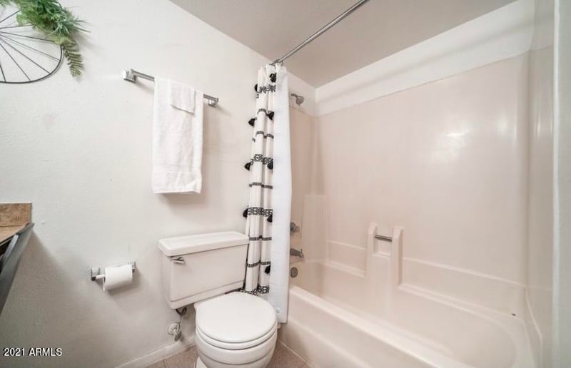 700 W University Dr #112, Tempe, AZ 85281