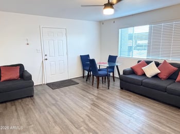700 W University Dr #122, Tempe, AZ 85281
