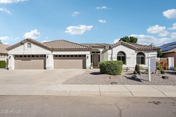 7000 Firebird Dr, Glendale, AZ 85308