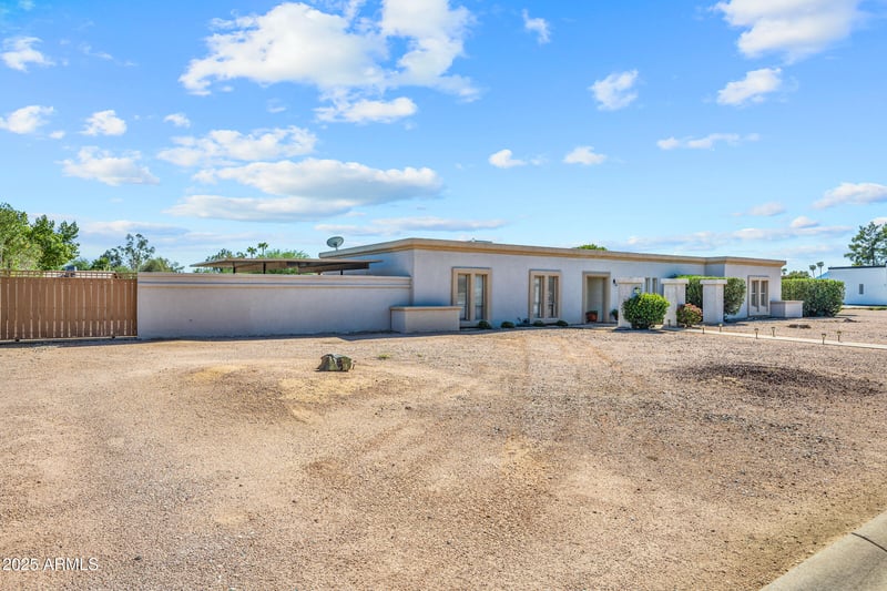 7001 Corrine Dr, Scottsdale, AZ 85254