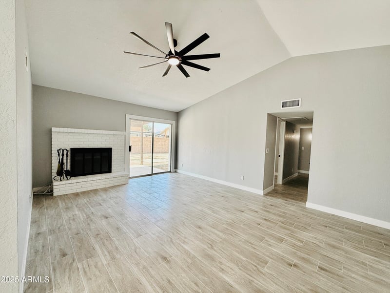 7001 North Ln, Peoria, AZ 85345