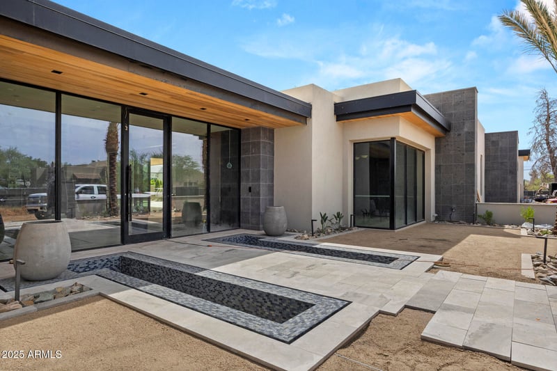 7001 Paradise Dr, Scottsdale, AZ 85254