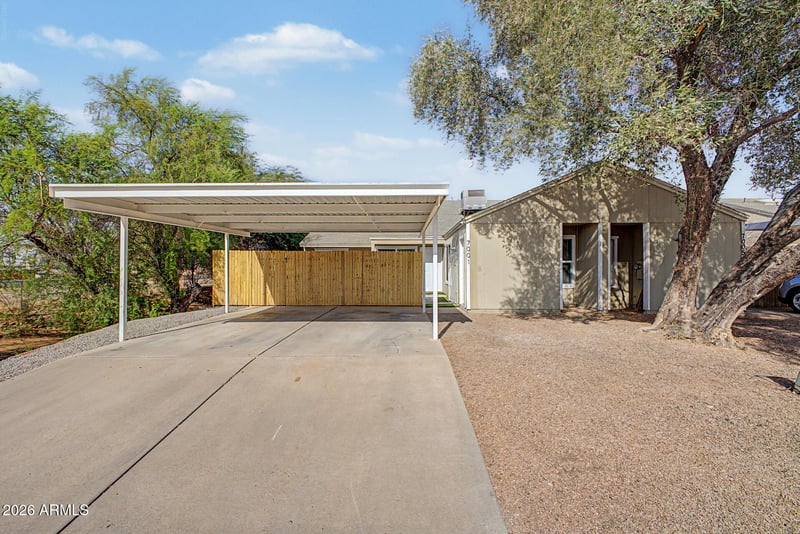 7001 S 41st St, Phoenix, AZ 85042