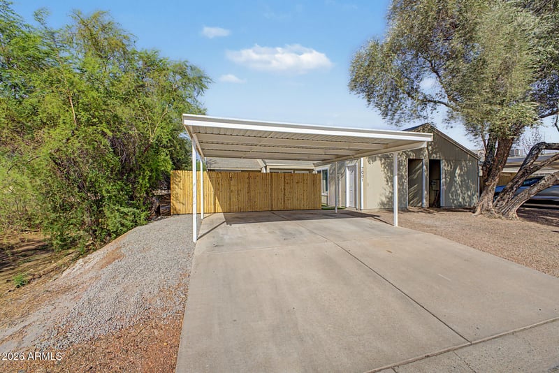 7001 S 41st St, Phoenix, AZ 85042
