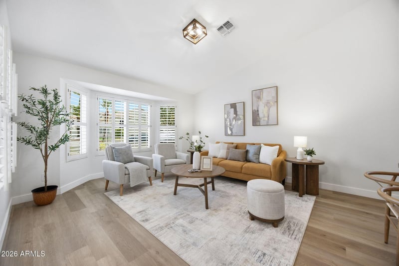 7001 W Topeka Dr, Glendale, AZ 85308