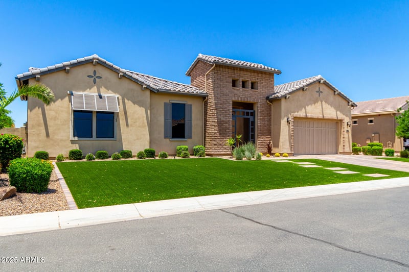 7002 Portland Ave, Gilbert, AZ 85298