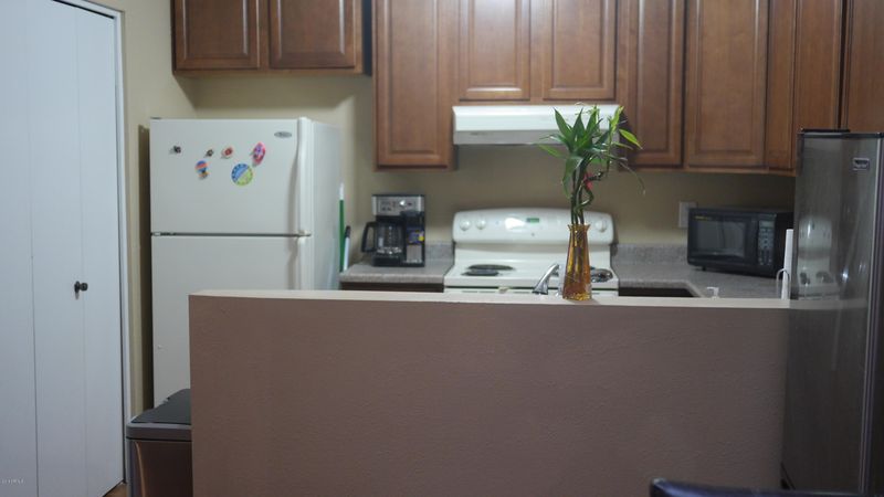 7002 S 41st Pl, Phoenix, AZ 85042