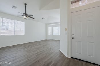 7004 34th Ln, Phoenix, AZ 85041