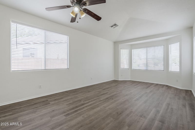 7004 34th Ln, Phoenix, AZ 85041
