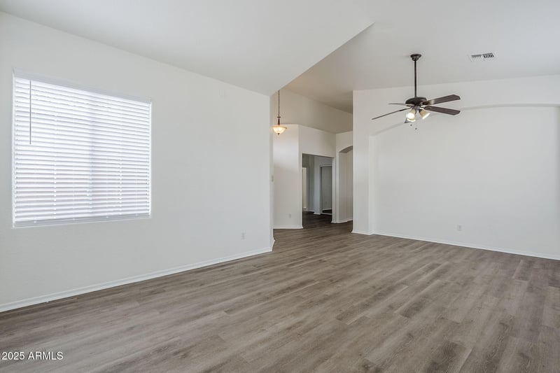 7004 34th Ln, Phoenix, AZ 85041