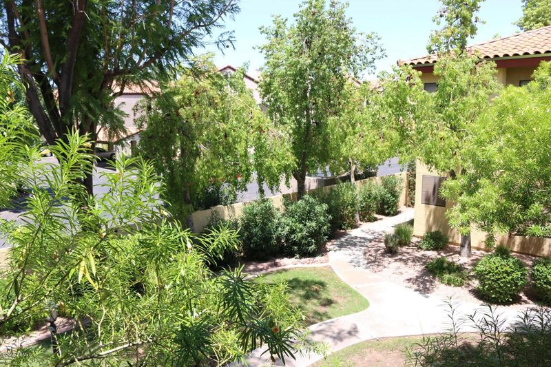 7008 E Gold Dust Ave #202, Paradise Valley, AZ 85253