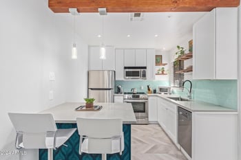 7008 E Gold Dust Ave #210, Paradise Valley, AZ 85253