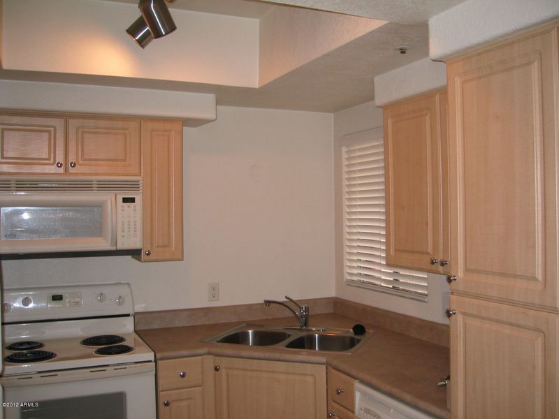 7008 E Gold Dust Ave #242, Scottsdale, AZ 85253
