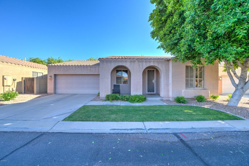 7008 E Kiva Ave, Mesa, AZ 85209