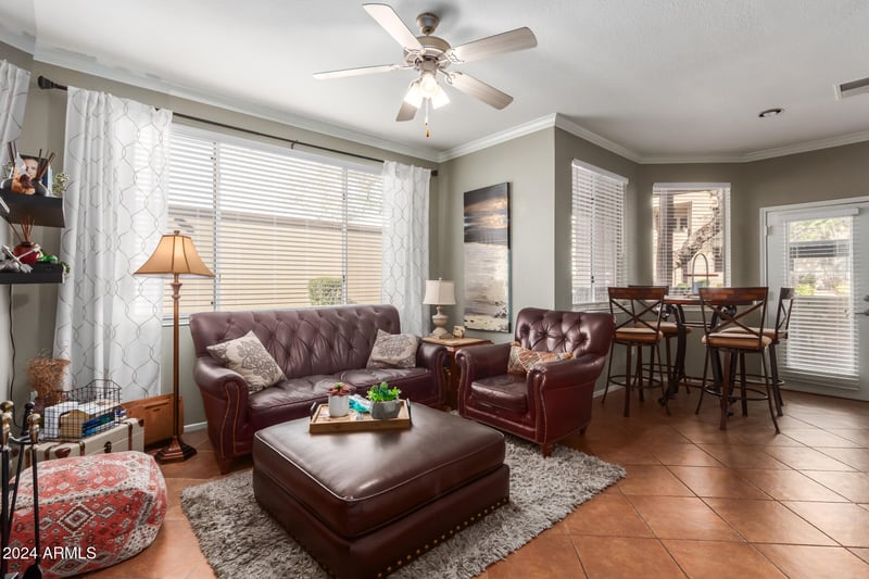 7009 Acoma Dr #1122, Scottsdale, AZ 85254