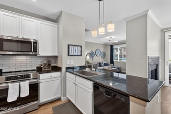 7009 E Acoma Dr #1140, Scottsdale, AZ 85254