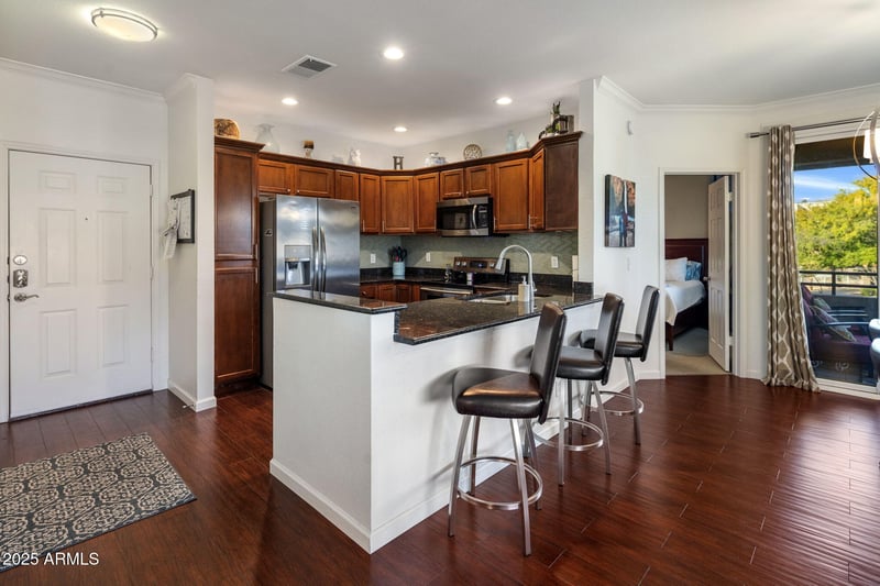 7009 E Acoma Dr #2001, Scottsdale, AZ 85254