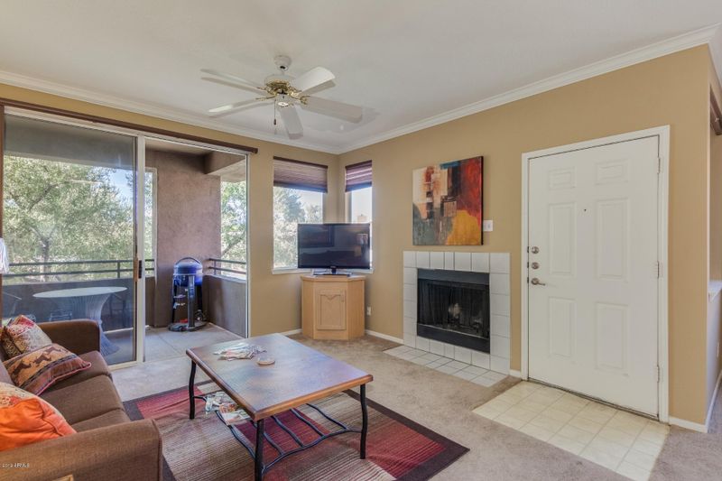7009 E Acoma Dr #2009, Scottsdale, AZ 85254