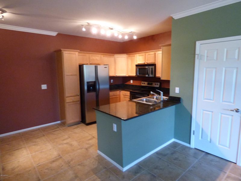 7009 E Acoma Dr #2014, Scottsdale, AZ 85254