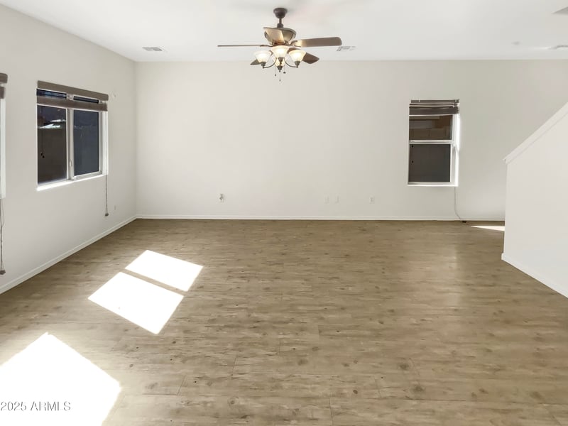 7009 Lincoln St, Peoria, AZ 85345