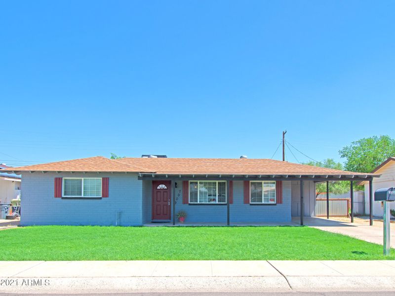 7009 N 77 Ave, Glendale, AZ 85303