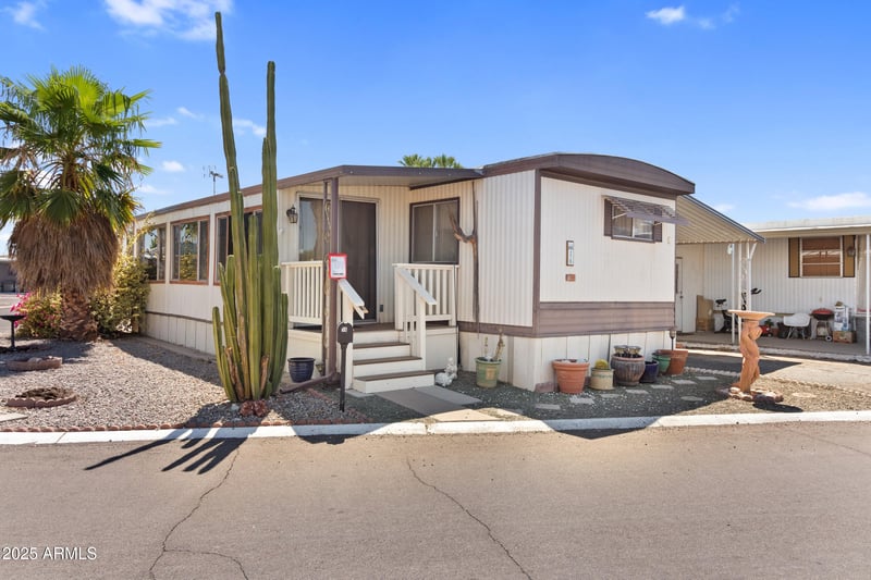 701 Dobson Rd #16, Mesa, AZ 85202