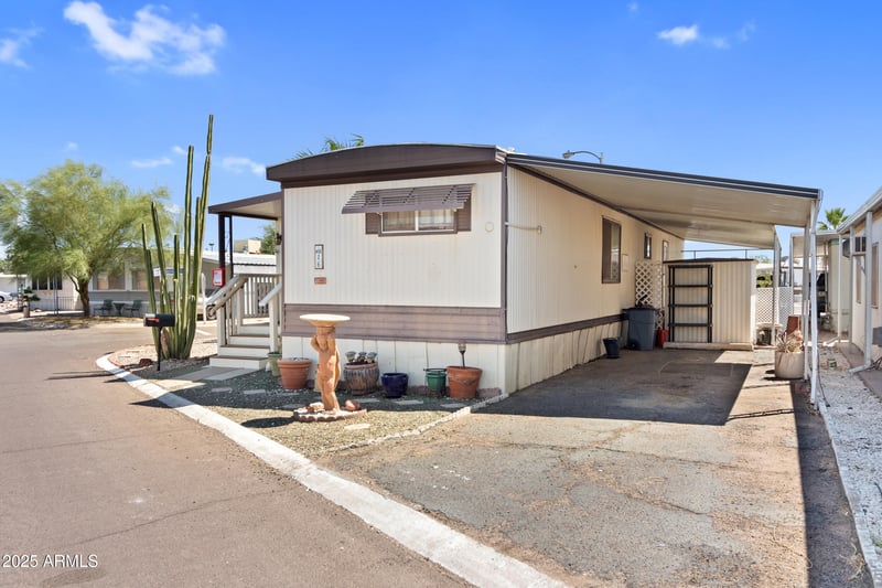 701 Dobson Rd #16, Mesa, AZ 85202