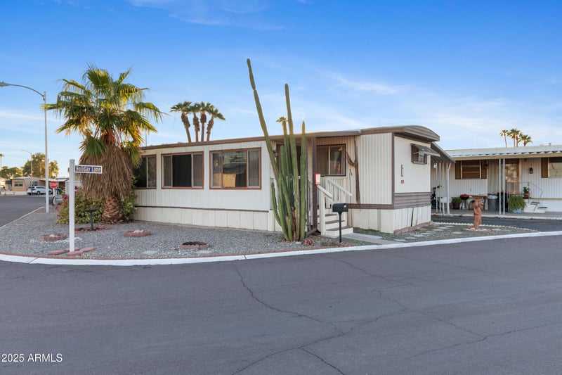 701 Dobson Rd #16, Mesa, AZ 85202