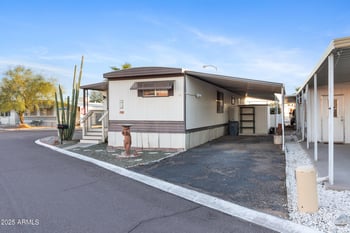 701 Dobson Rd #16, Mesa, AZ 85202
