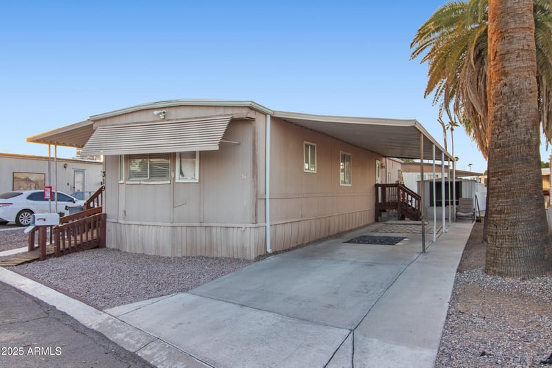 701 Dobson Rd #319, Mesa, AZ 85202