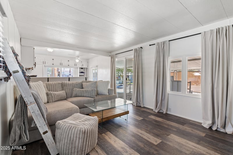 701 Dobson Rd #357, Mesa, AZ 85202